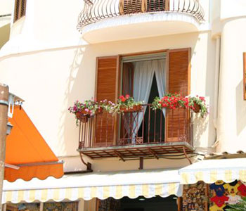 Apartamenti-ville in affitto<br> stelle in Sorrento - Apartamenti-ville in affitto<br> Appartamento Sorrento Holidays (T335) 