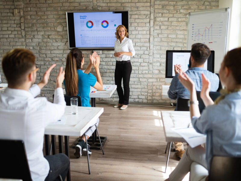 Colossyan – formazione aziendale e video educativi con attori AI