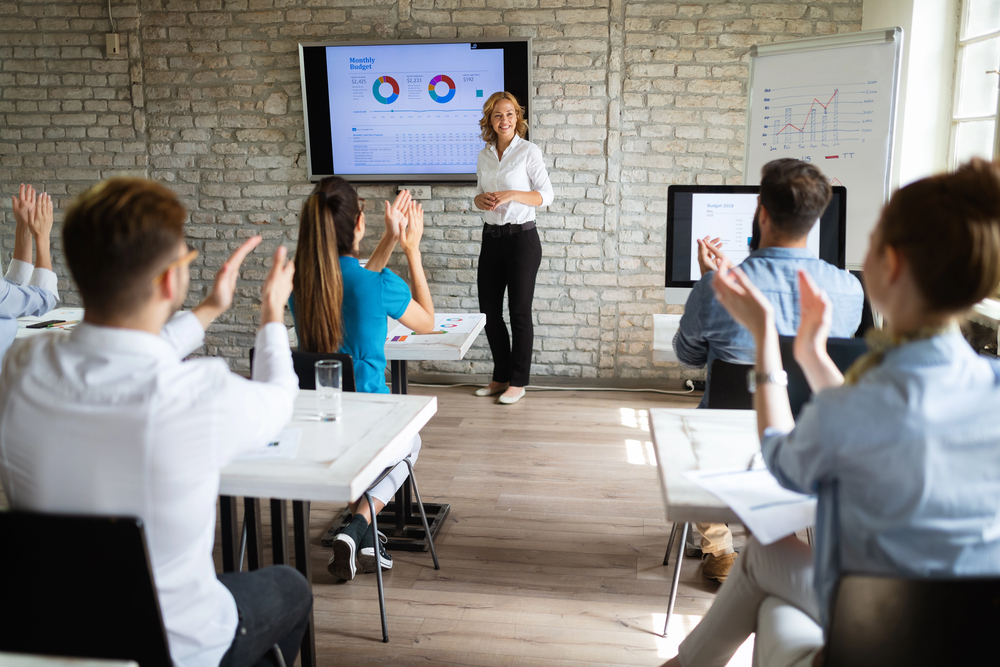 Colossyan – formazione aziendale e video educativi con attori AI
