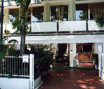 Albergo 2 stelle in Riccione - Albergo Smart